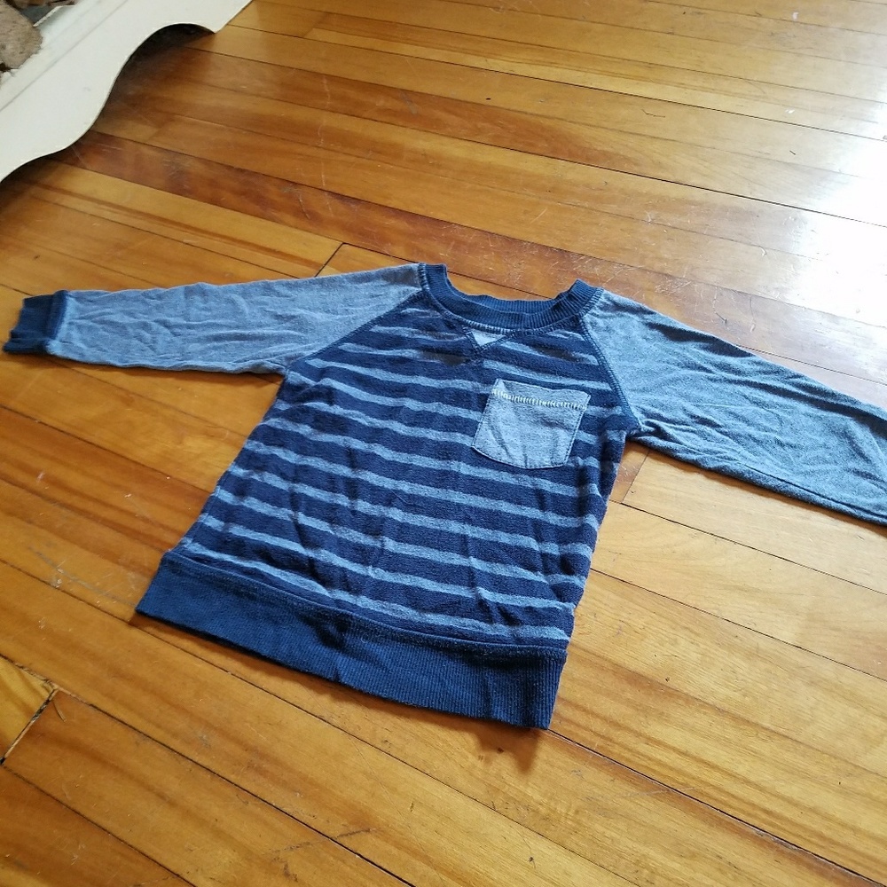 Little boy's crew neck top